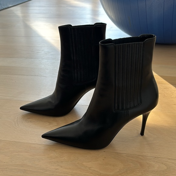 Saint Laurent Mint Bootie Heels Black Leather 39.5 - Picture 3 of 7